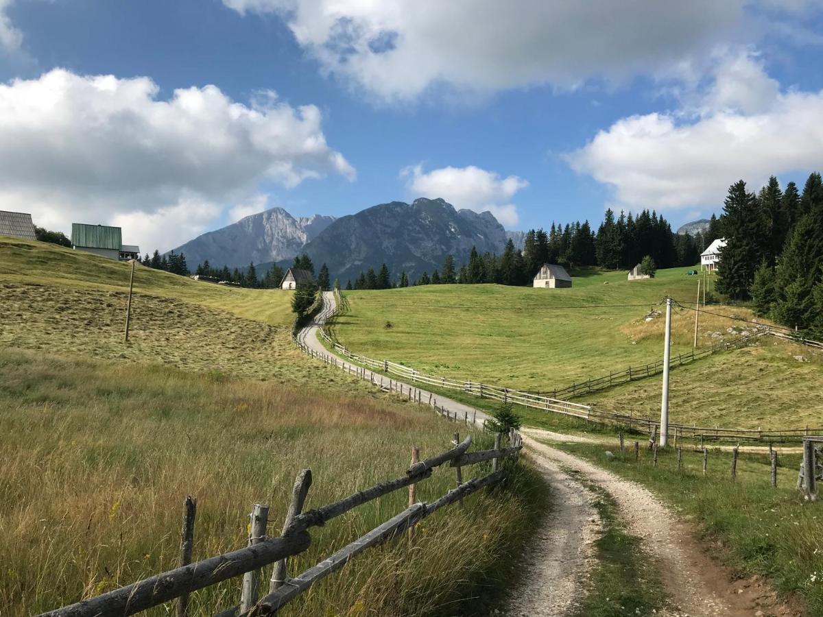 Underwoods Zabljak Guesthouse Exterior photo
