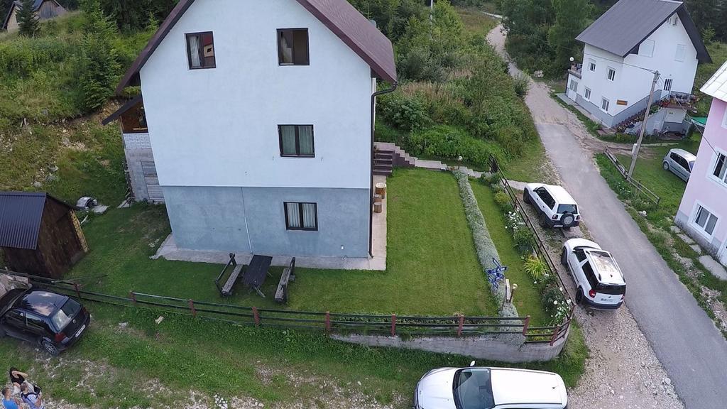 Underwoods Zabljak Guesthouse Exterior photo